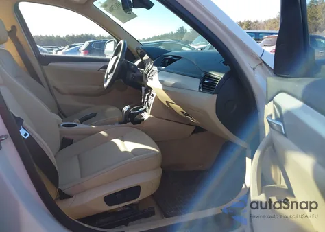 2014 BMW X1 xDrive28I из США, поврежденный, VIN WBAVL1C55EVR92668